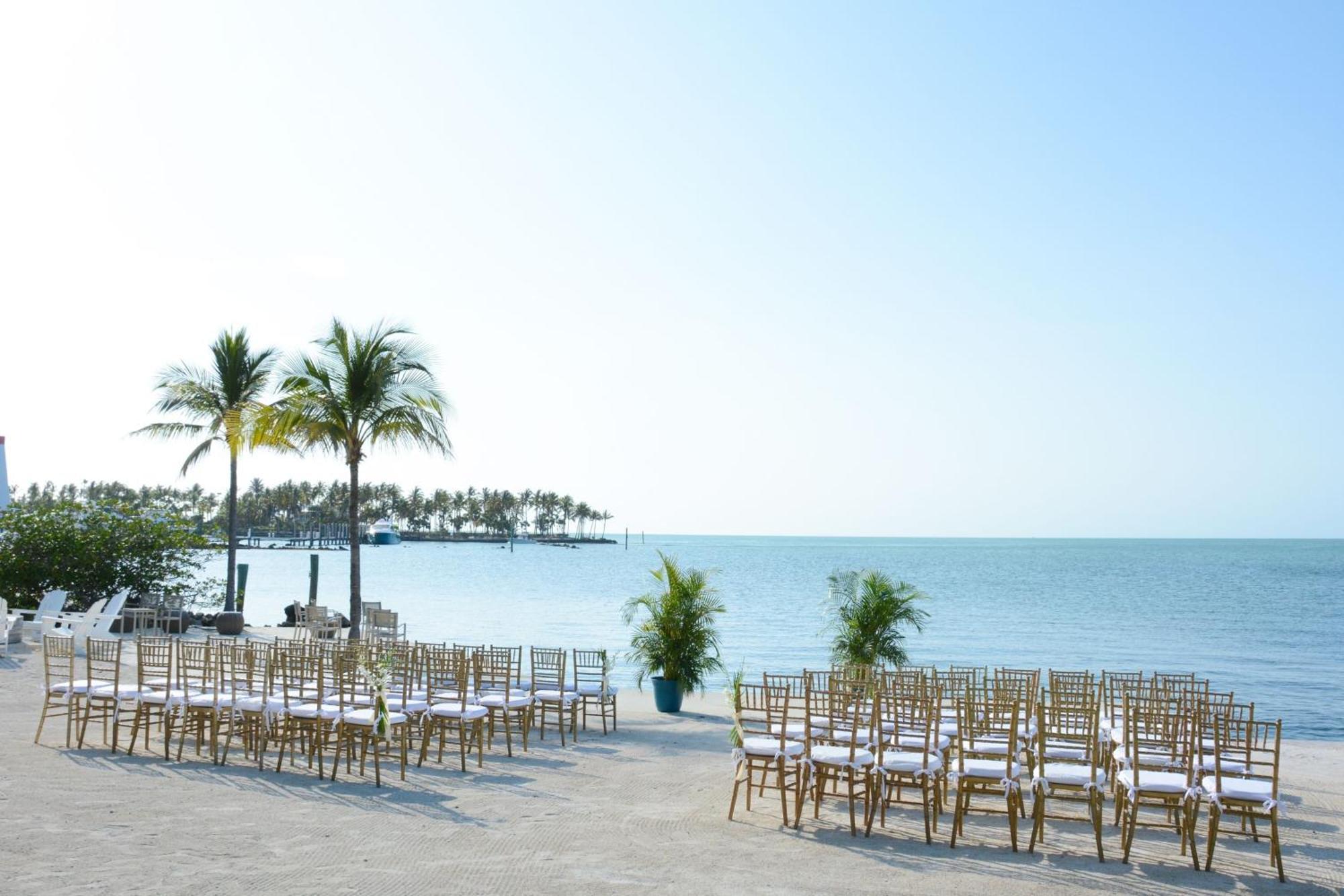 Courtyard By Marriott Faro Blanco Resort Marathon Exterior foto