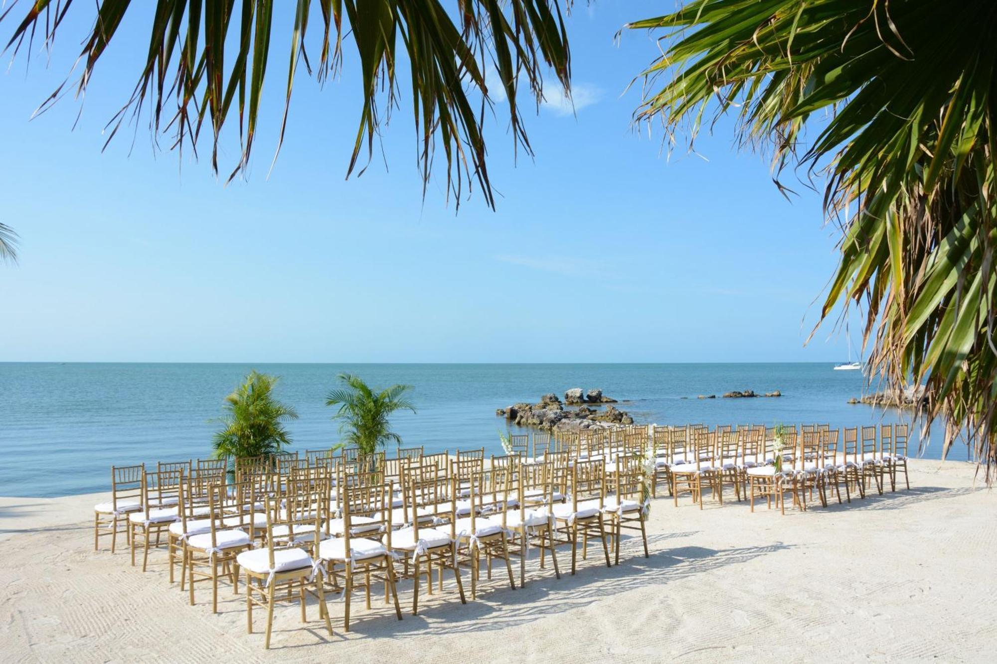 Courtyard By Marriott Faro Blanco Resort Marathon Exterior foto